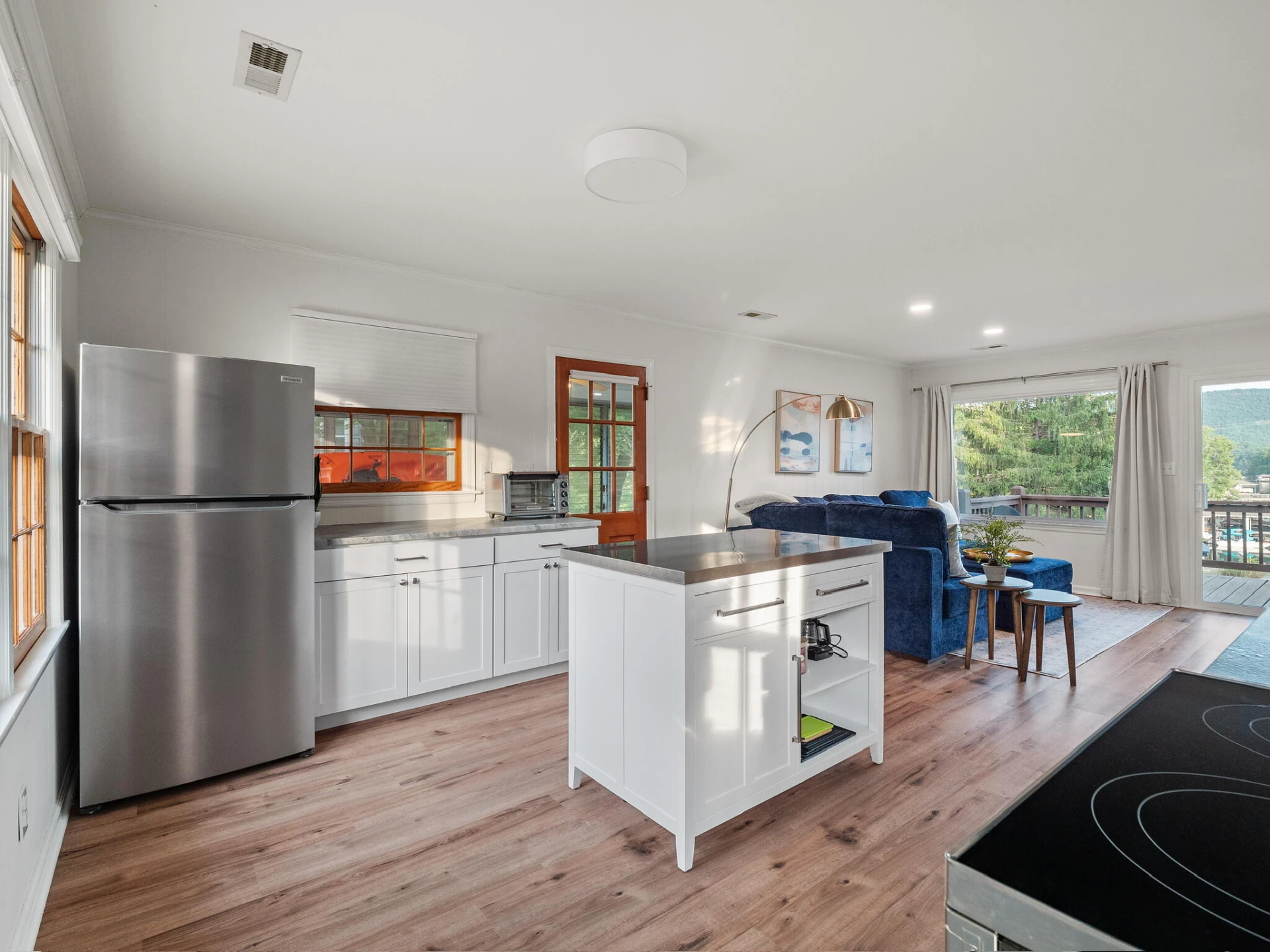 1182 Lauras LN - Photo 17