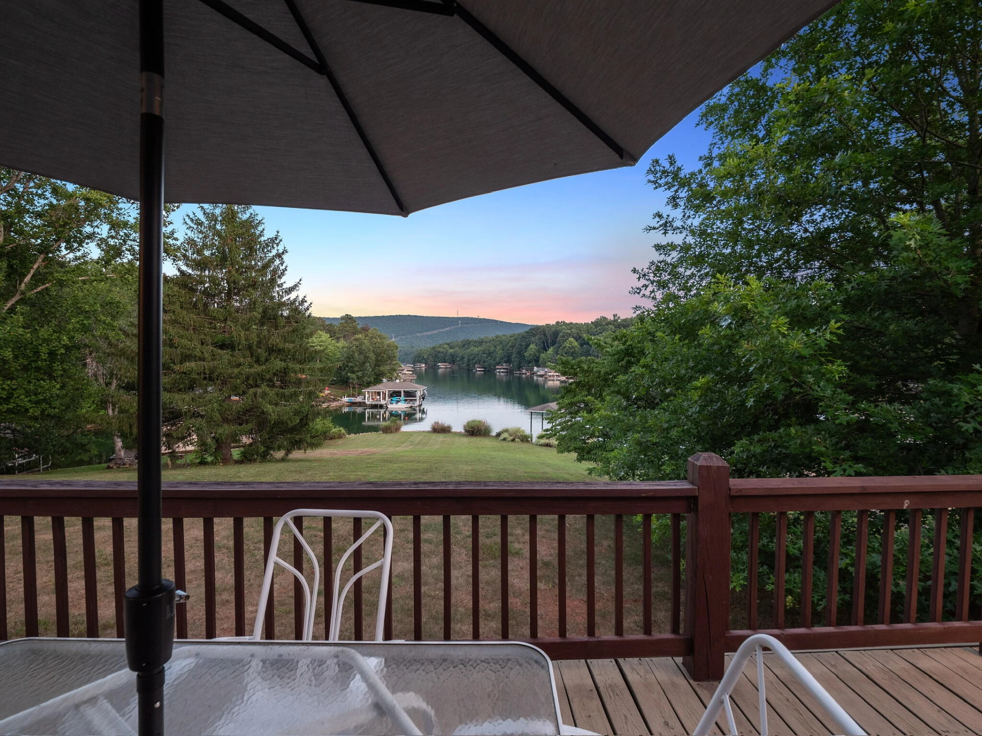 1182 Lauras LN - Photo 33