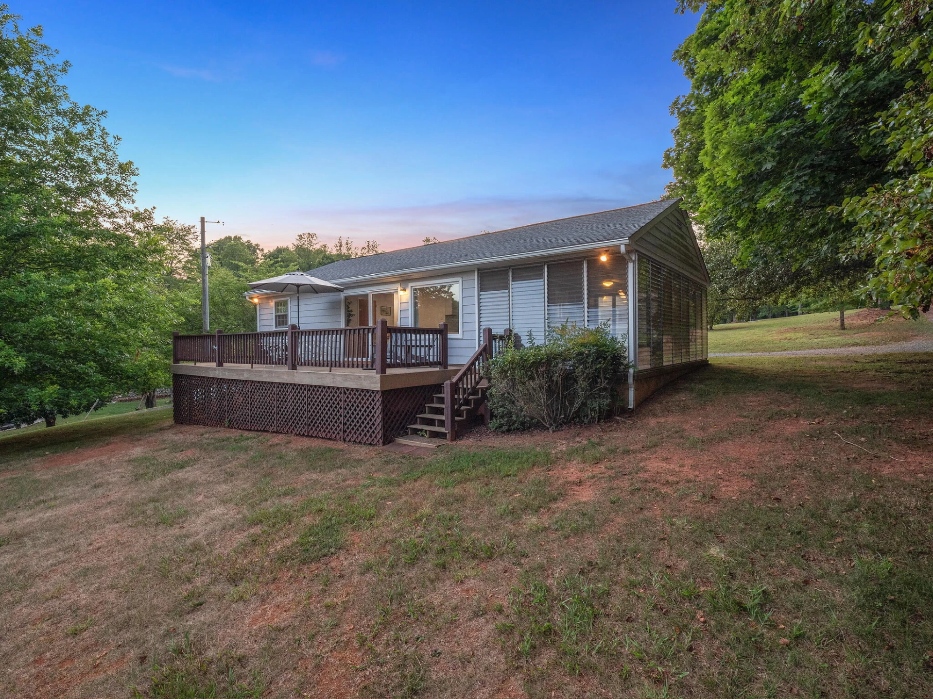 1182 Lauras LN - Photo 8
