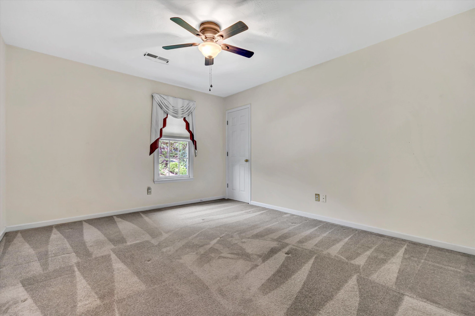 320 Grandview DR - Photo 21