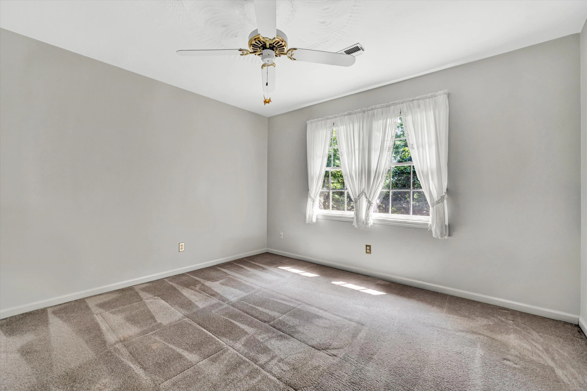 320 Grandview DR - Photo 24