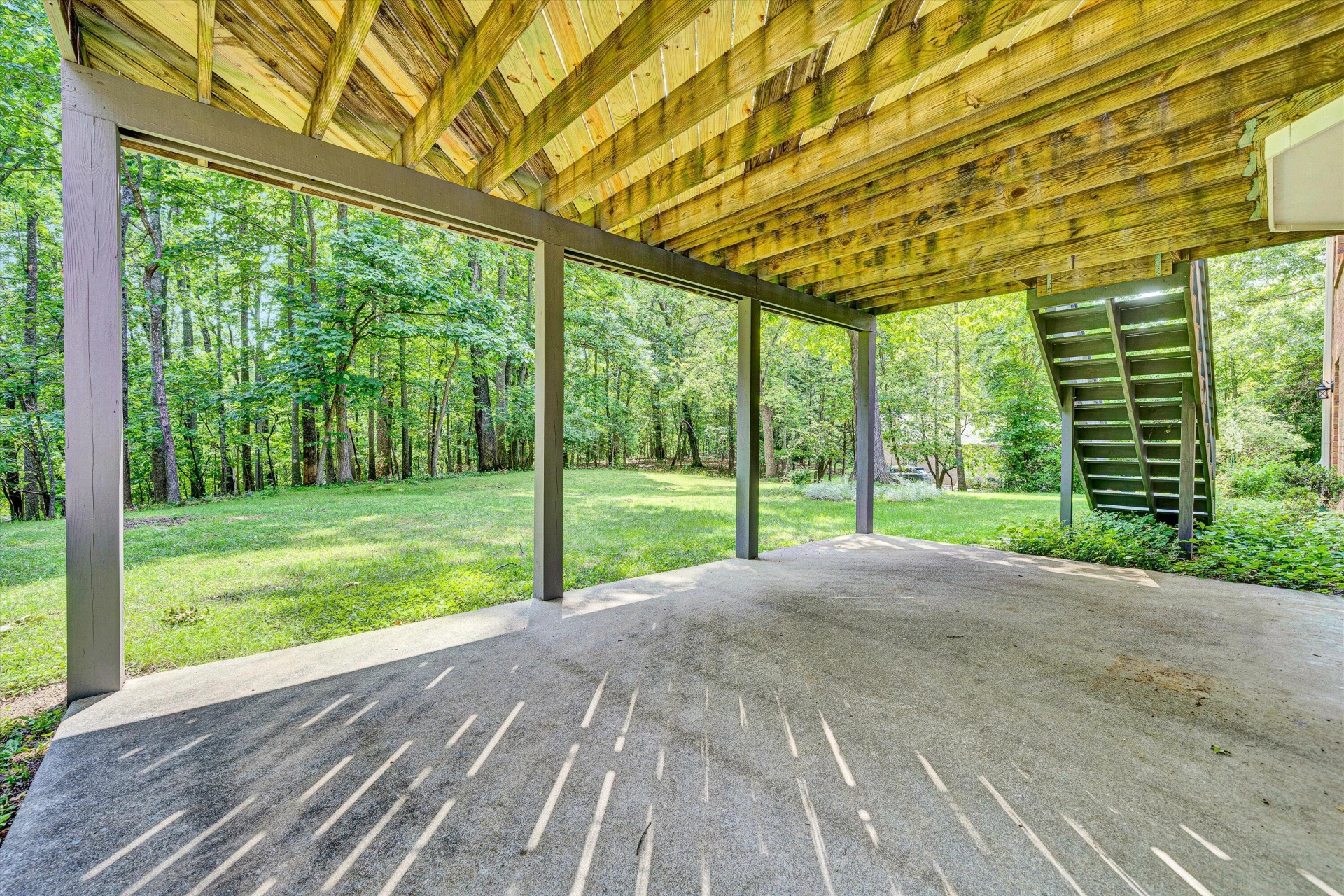 320 Grandview DR - Photo 32
