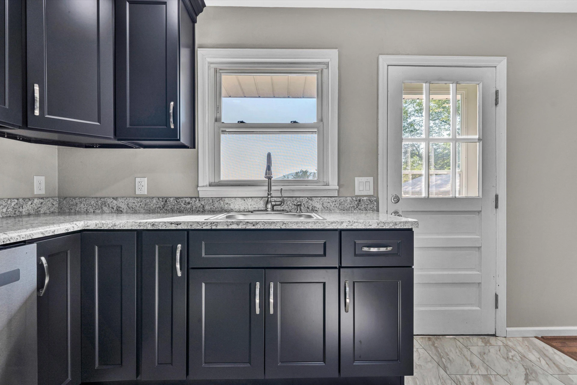 5225 Florist RD - Photo 10