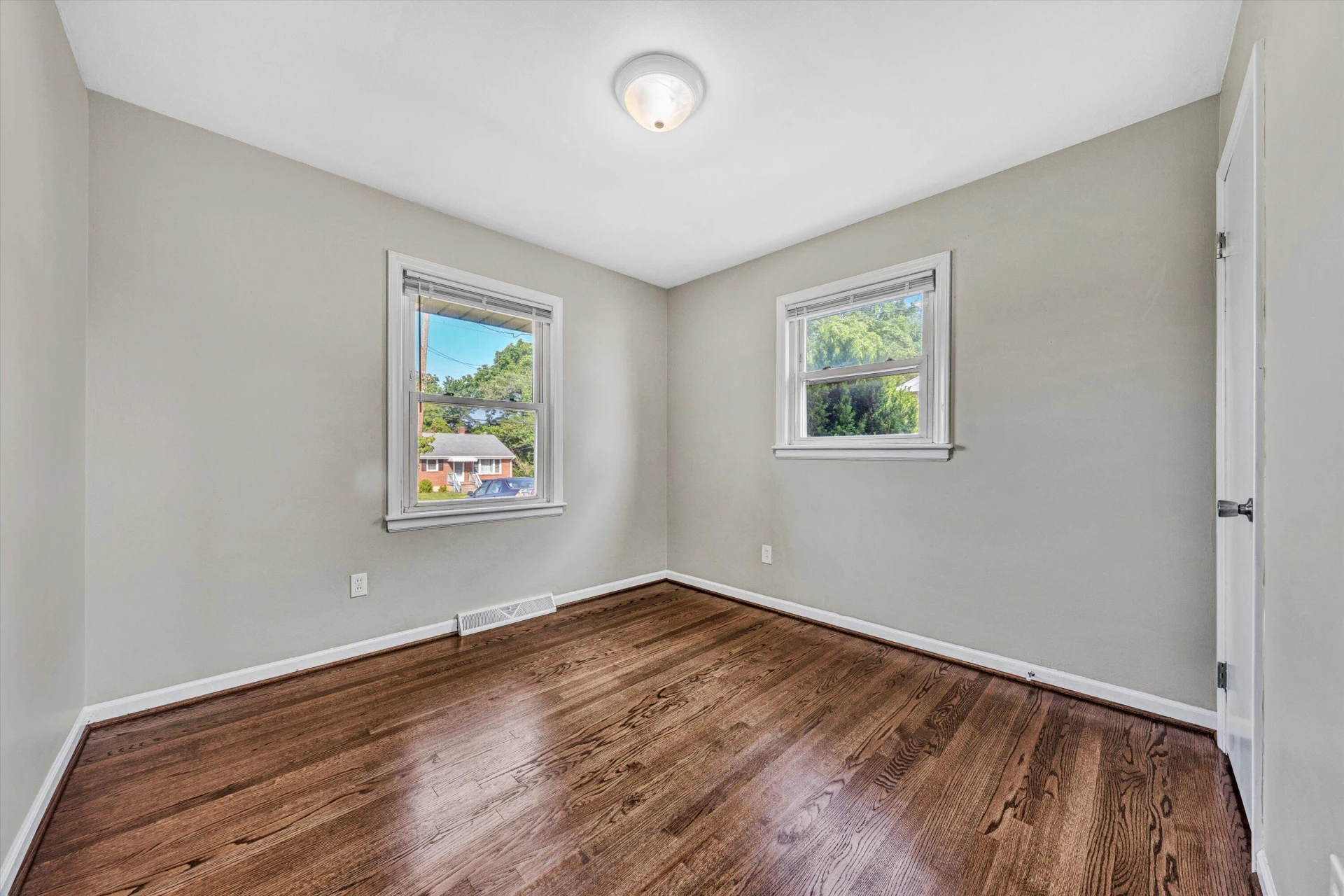 5225 Florist RD - Photo 15