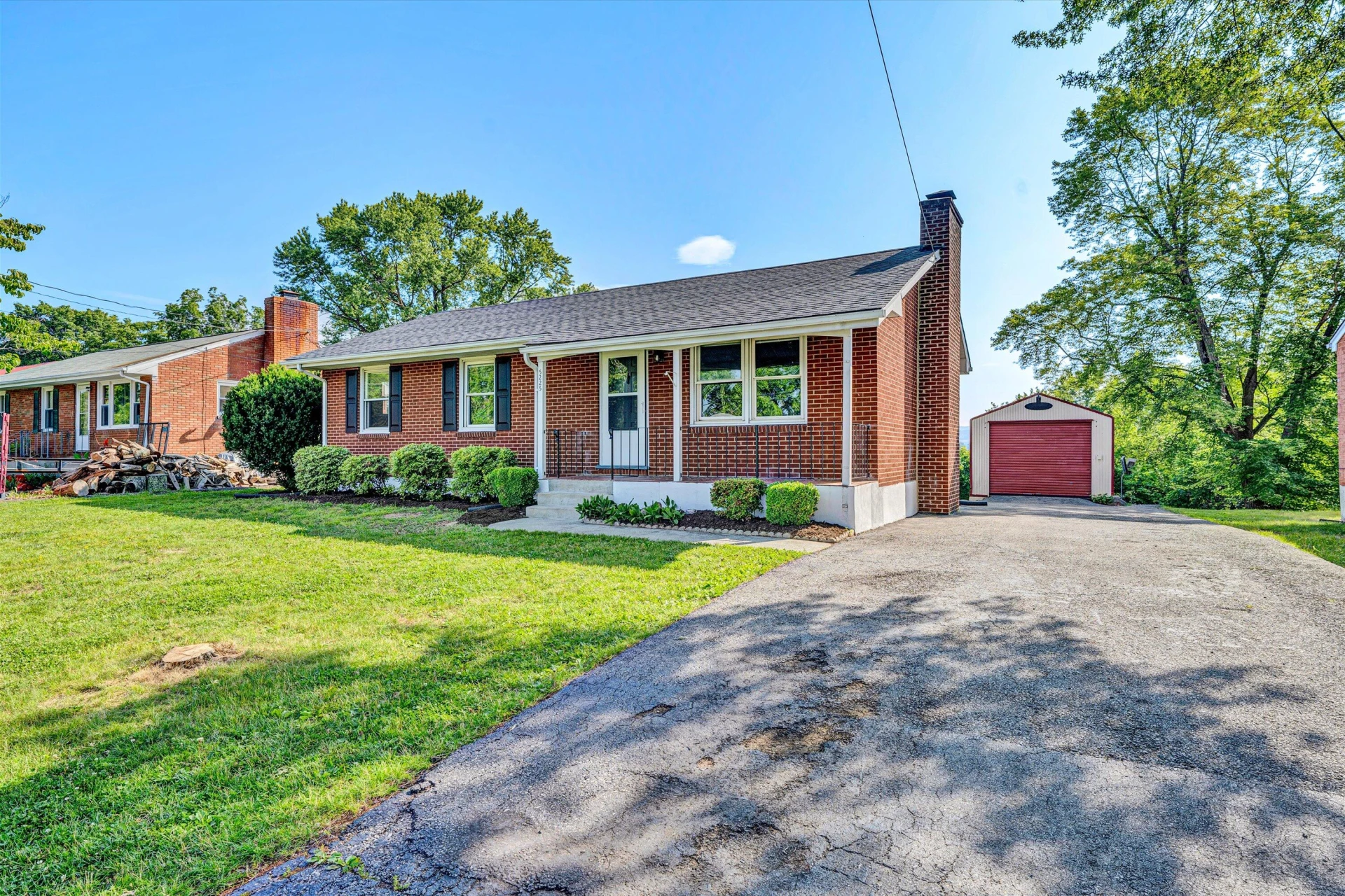 5225 Florist RD - Photo 2