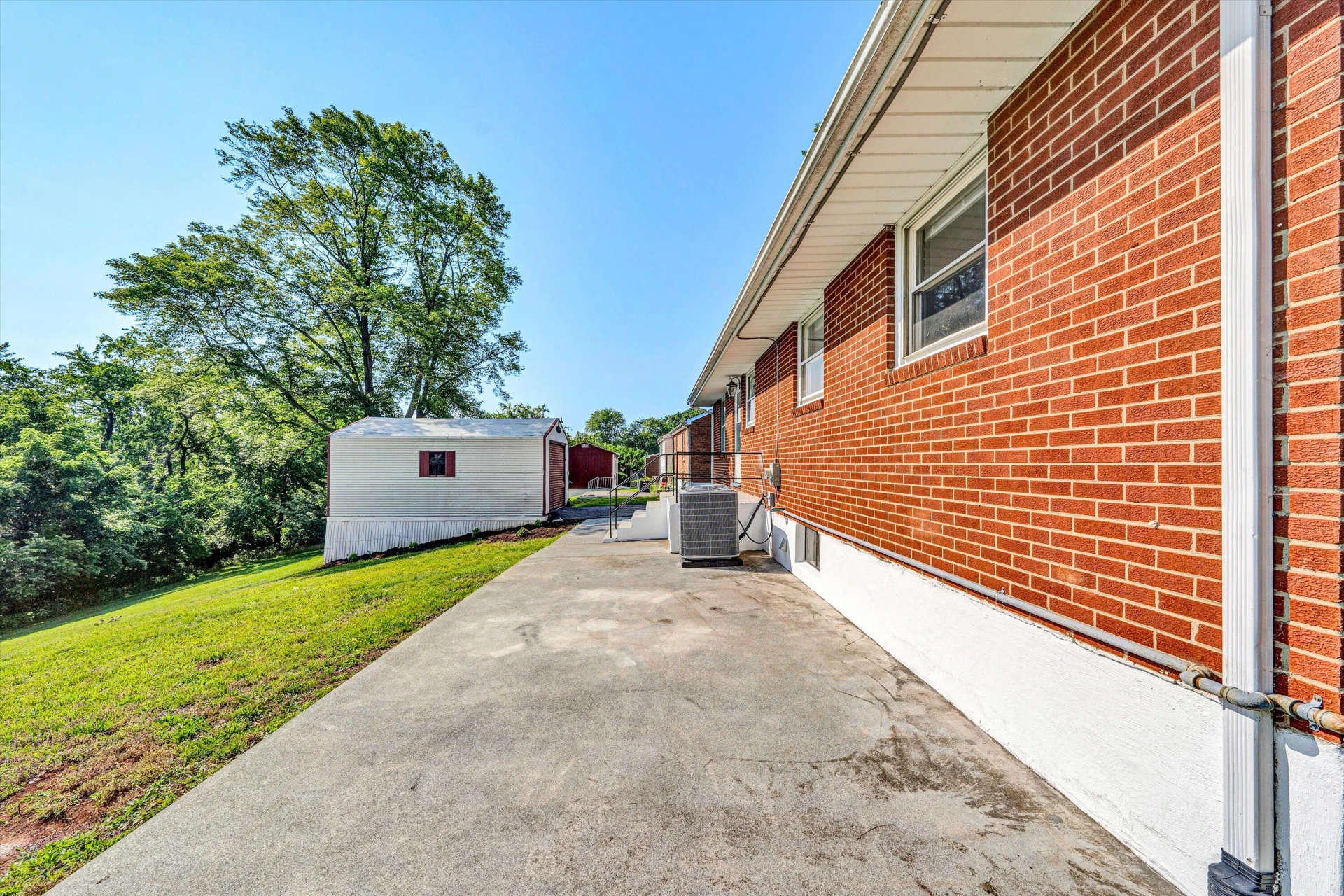 5225 Florist RD - Photo 34