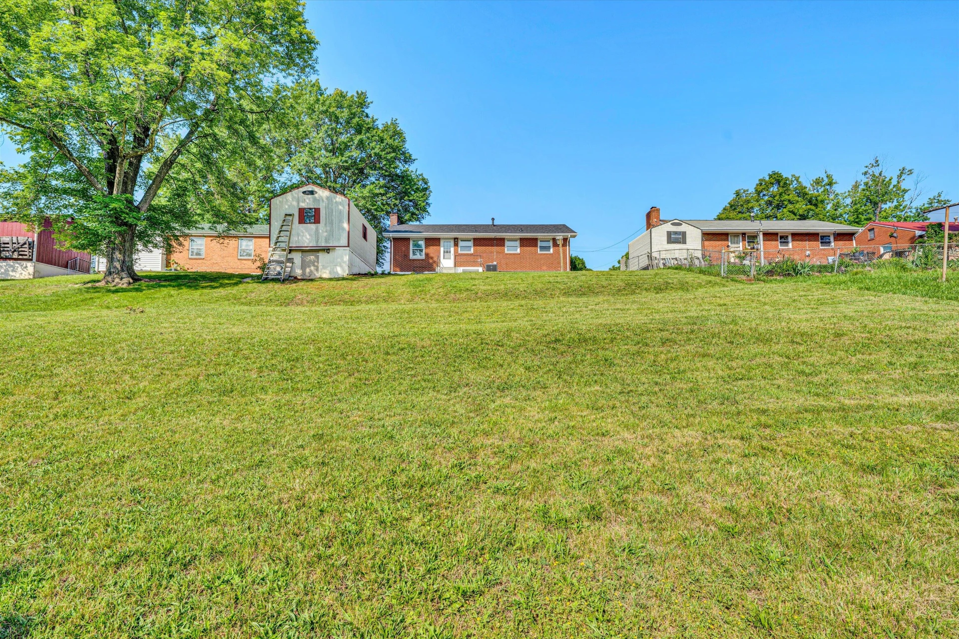 5225 Florist RD - Photo 36