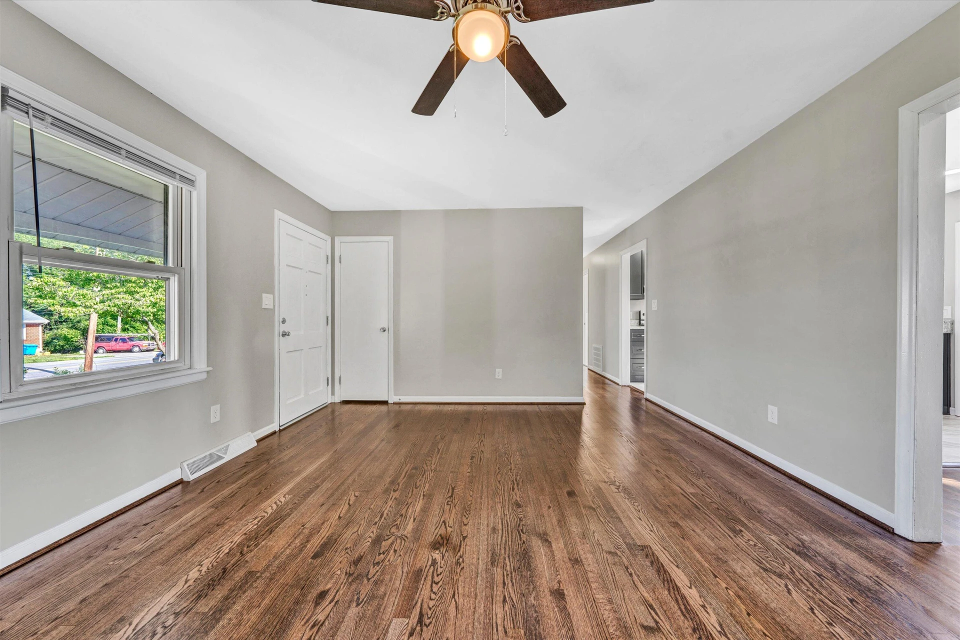 5225 Florist RD - Photo 6