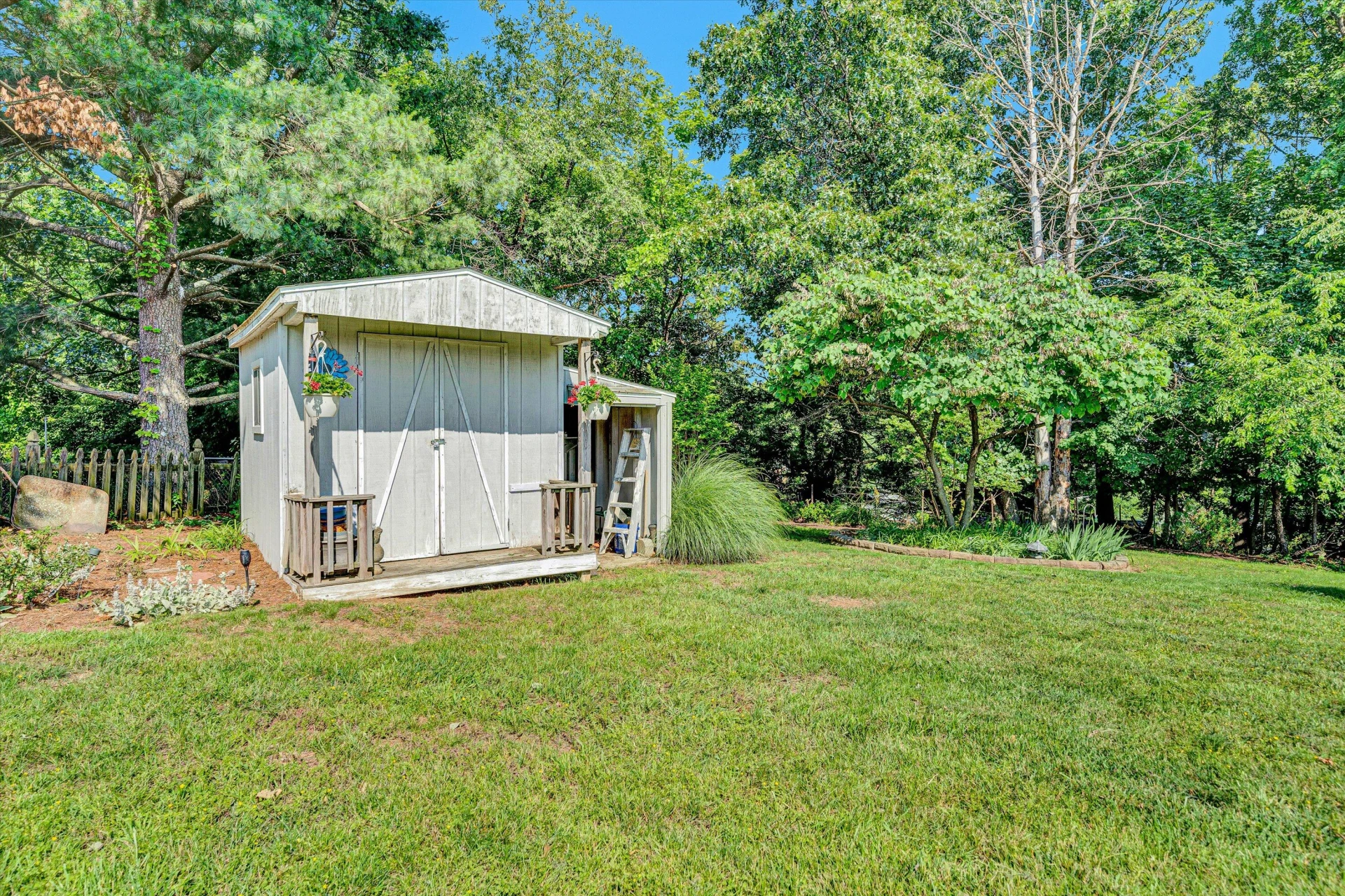 2139 Bailey AVE - Photo 21