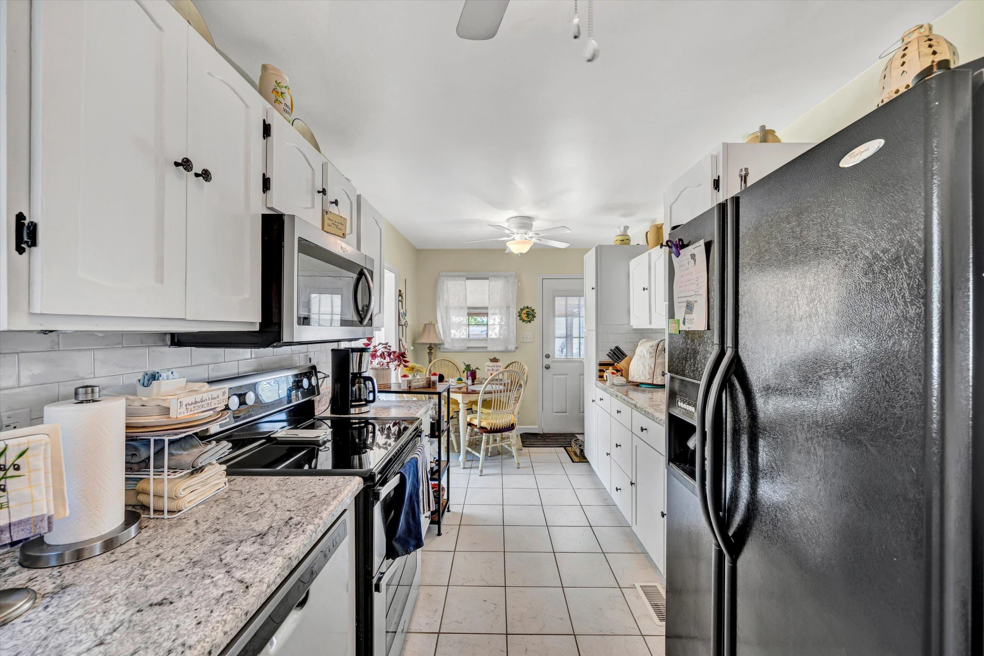 2139 Bailey AVE - Photo 8