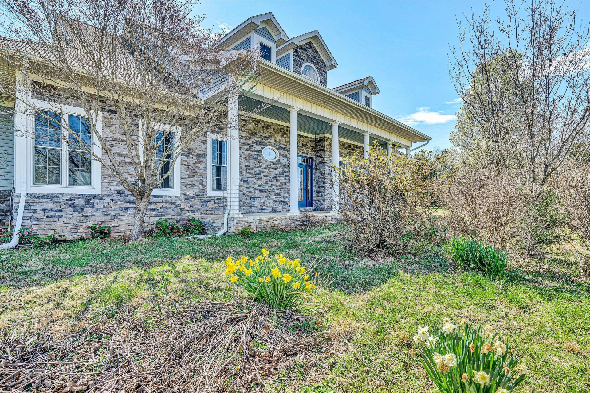 225 Dalewood DR - Photo 5