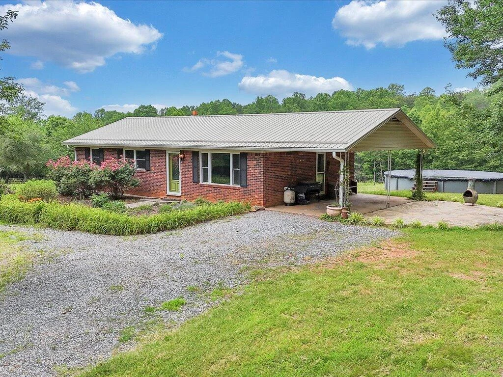 1185 County Line RD