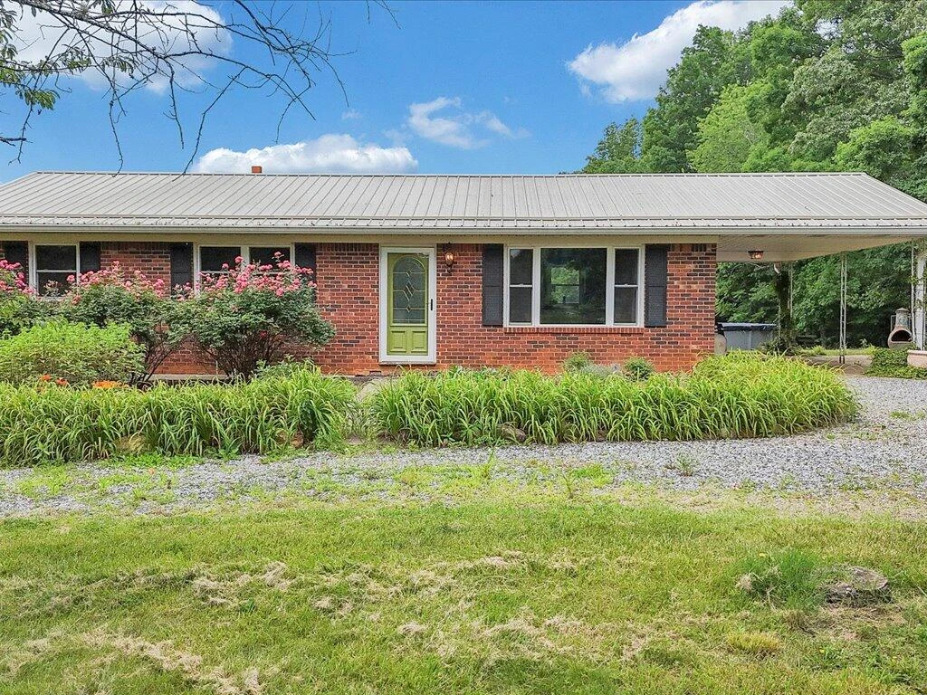 1185 County Line RD - Photo 2