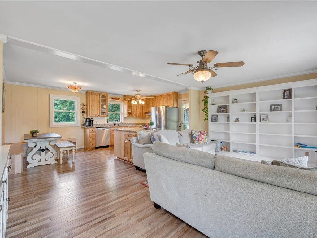 1185 County Line RD - Photo 3