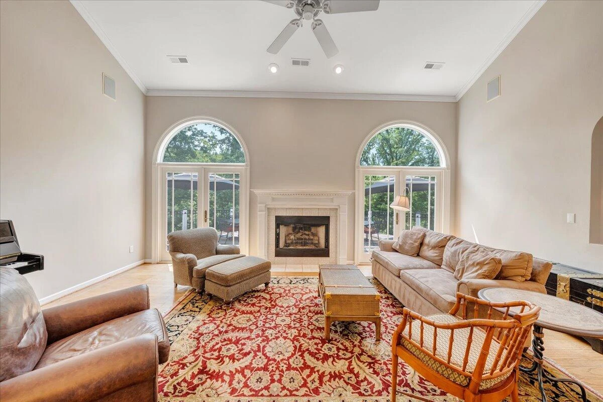 1425 Cravens Creek LN - Photo 10