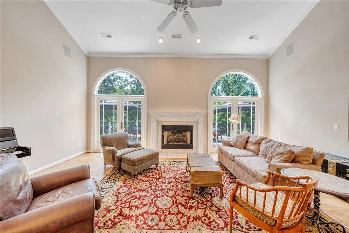 1425 Cravens Creek LN - Photo 11