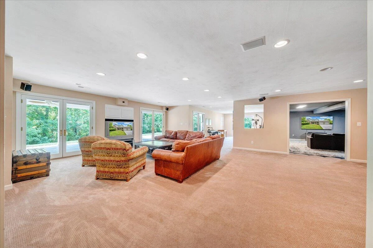 1425 Cravens Creek LN - Photo 53