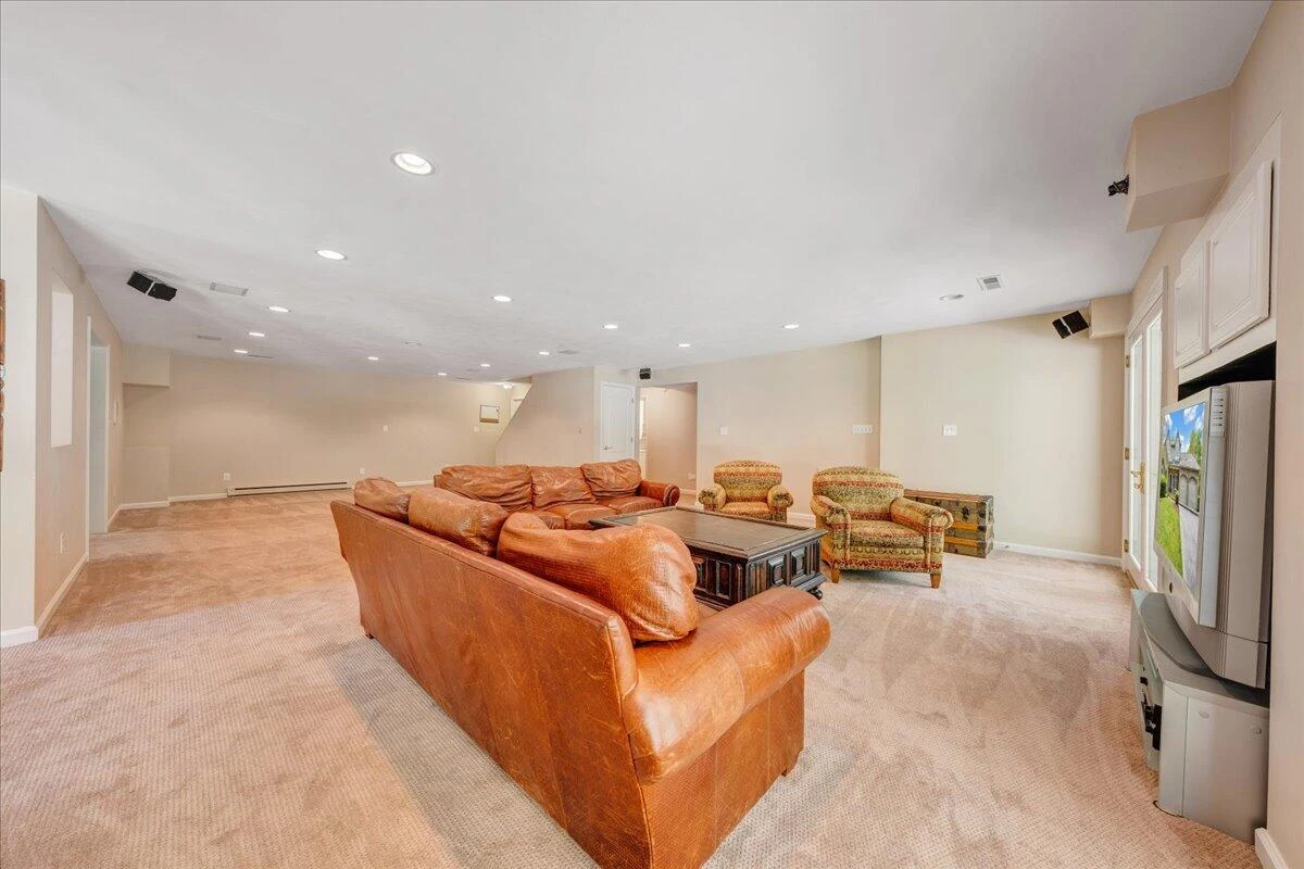 1425 Cravens Creek LN - Photo 56