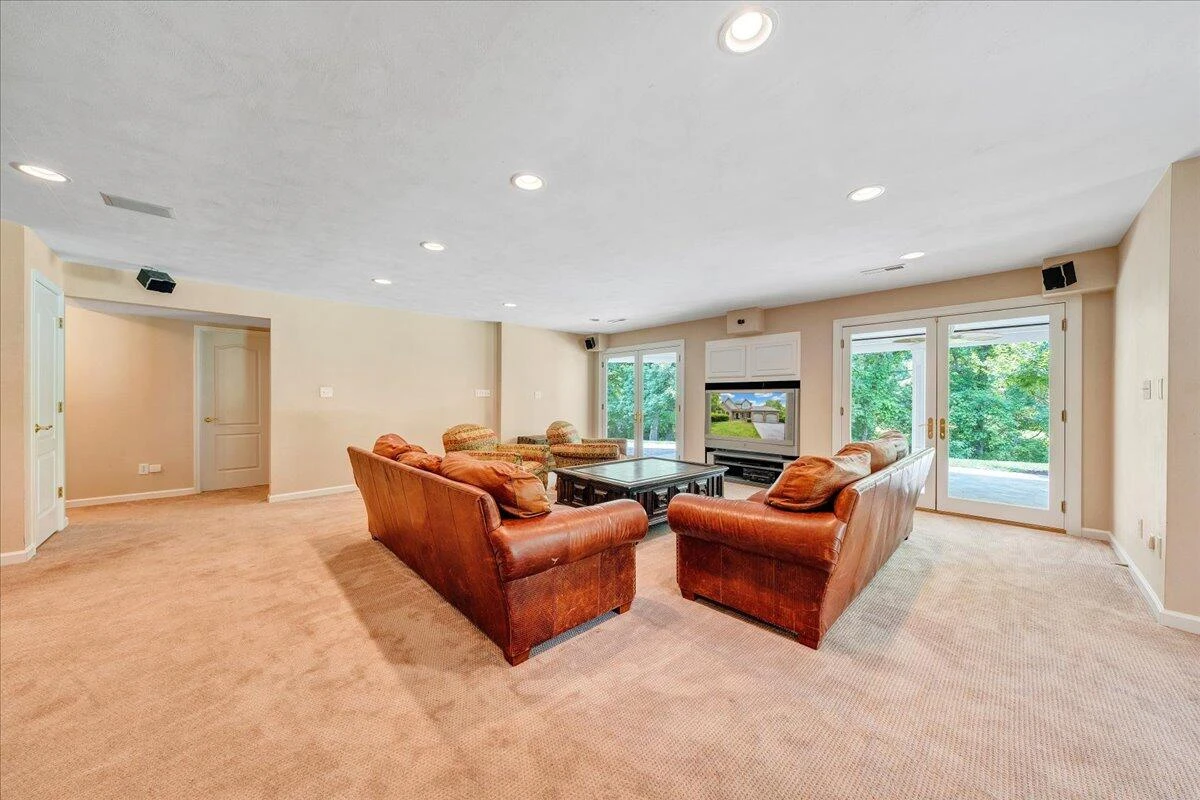 1425 Cravens Creek LN - Photo 57