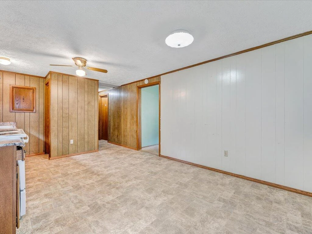 82 Forest Hill DR - Photo 10