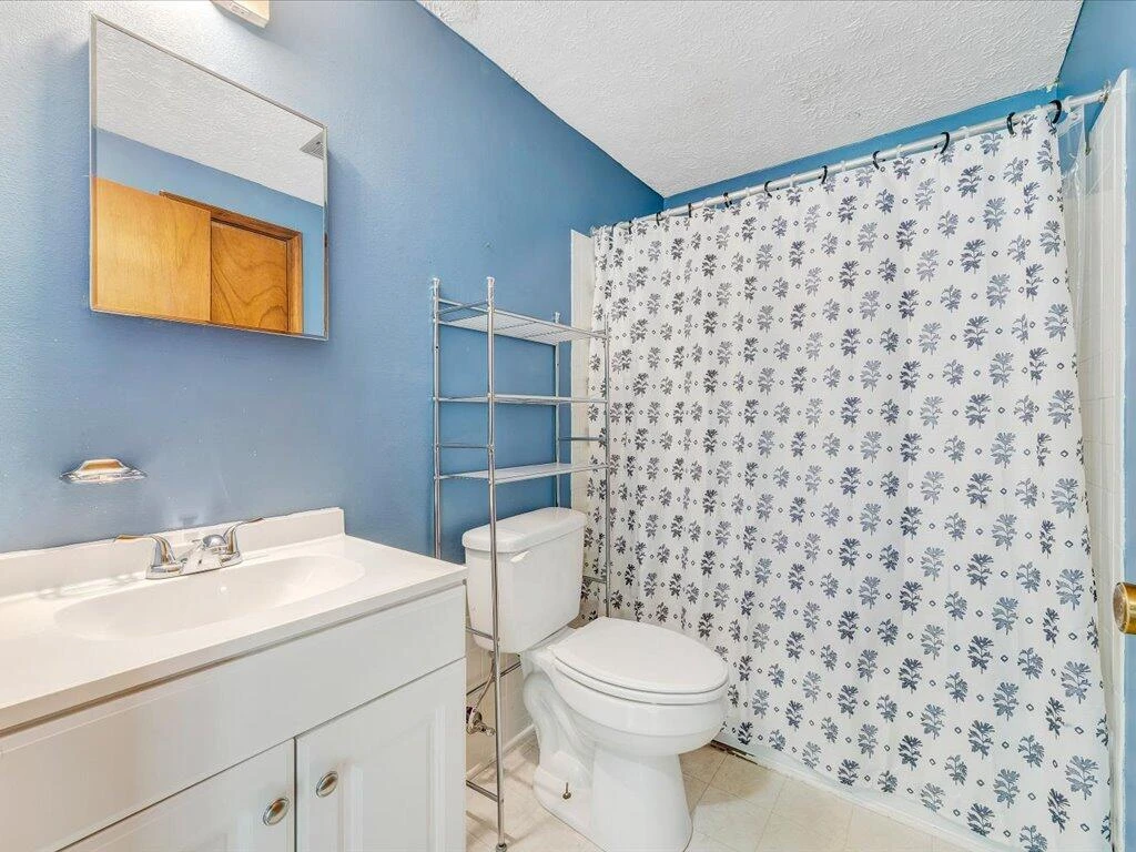 82 Forest Hill DR - Photo 18