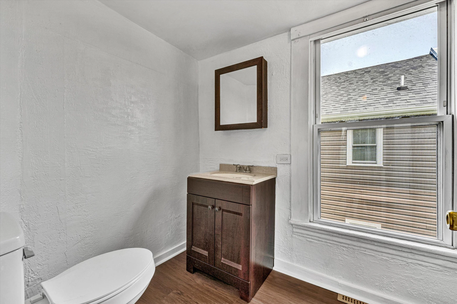 1002 Stewart AVE - Photo 14
