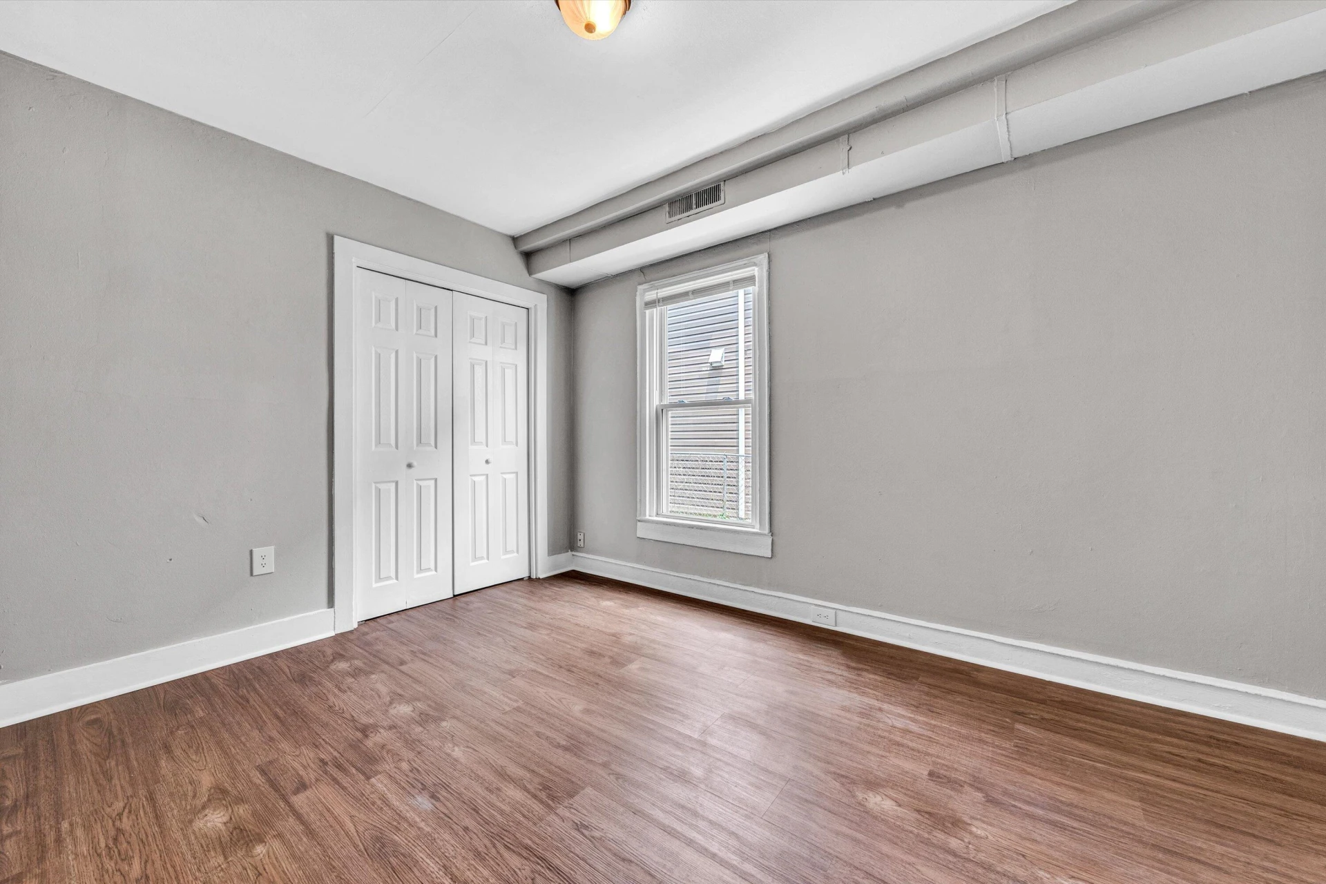 1002 Stewart AVE - Photo 6