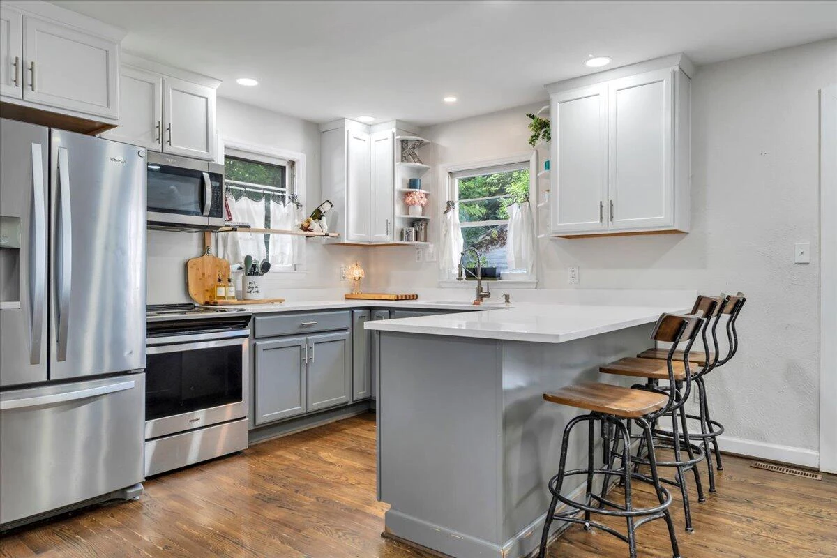 4708 Pawling ST - Photo 13