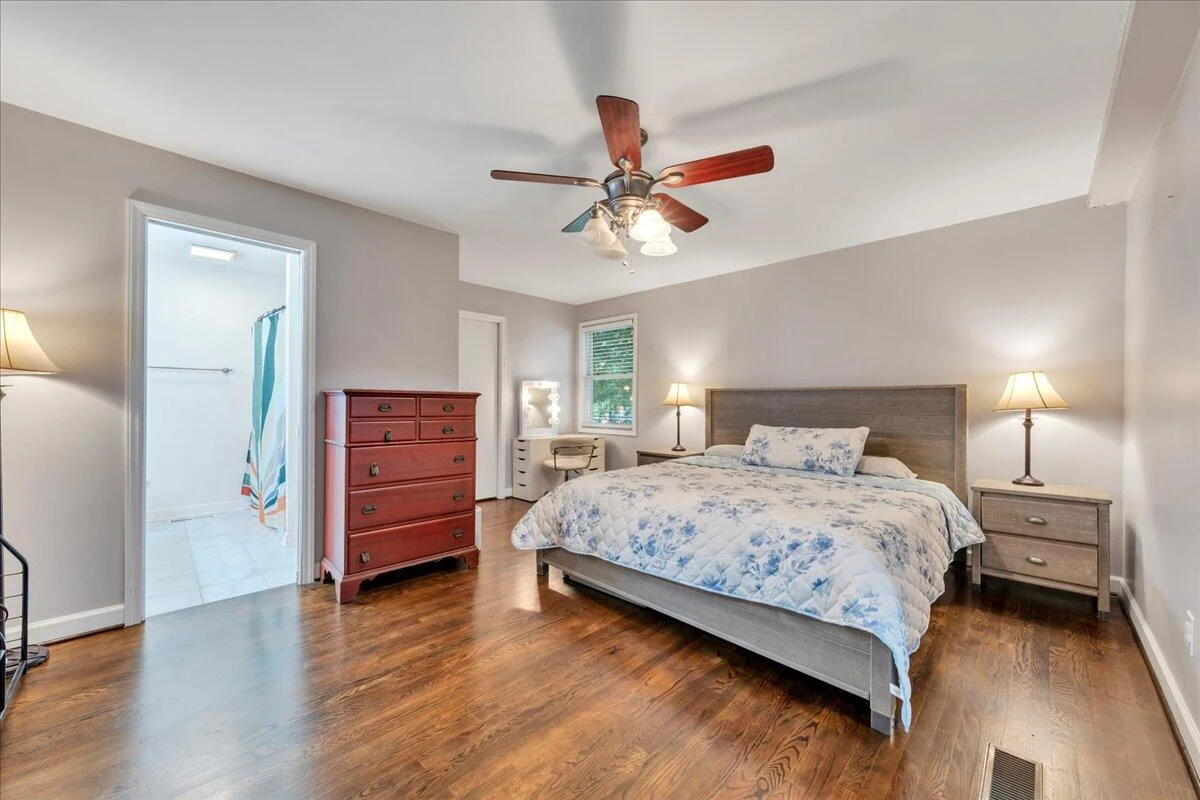 4708 Pawling ST - Photo 17