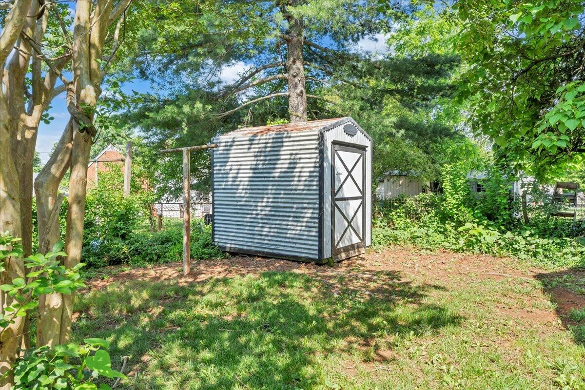 4708 Pawling ST - Photo 23