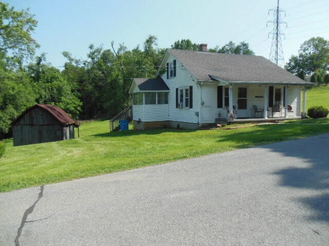 1554 Blanton AVE - Photo 2