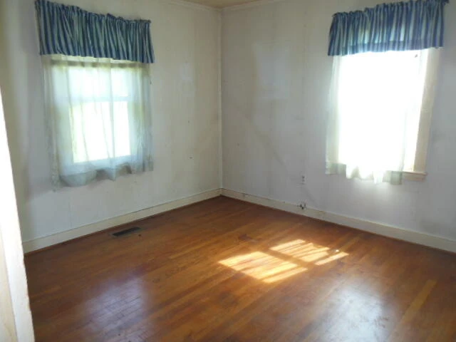 1554 Blanton AVE - Photo 9