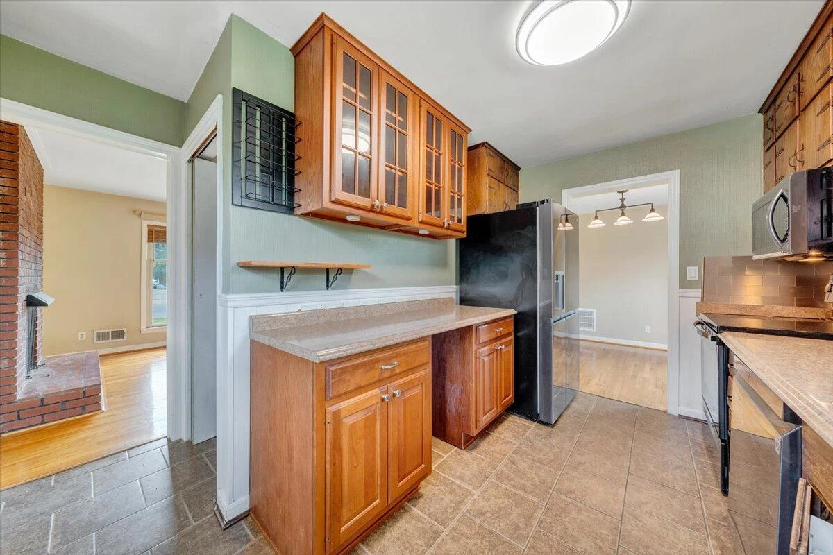 214 Preston AVE - Photo 13
