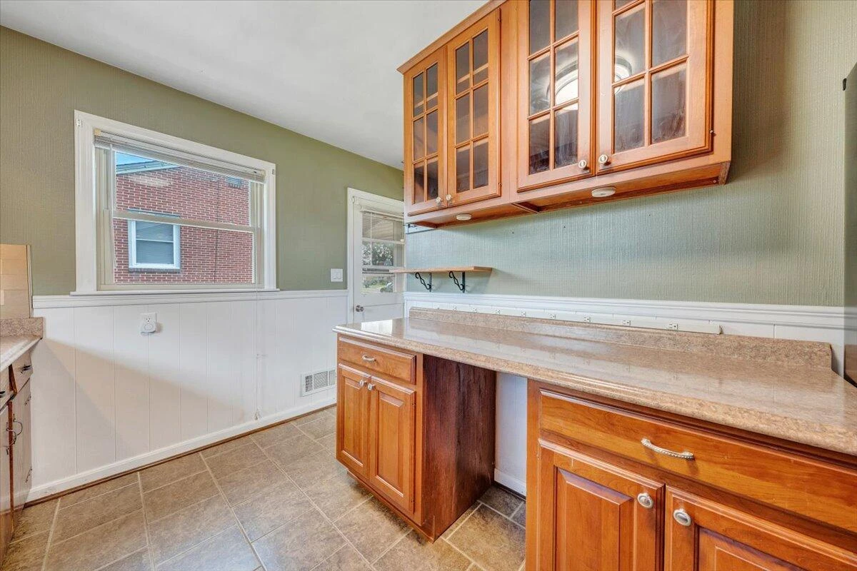 214 Preston AVE - Photo 16