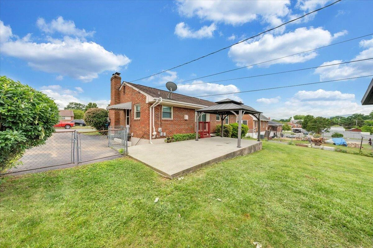 214 Preston AVE - Photo 47