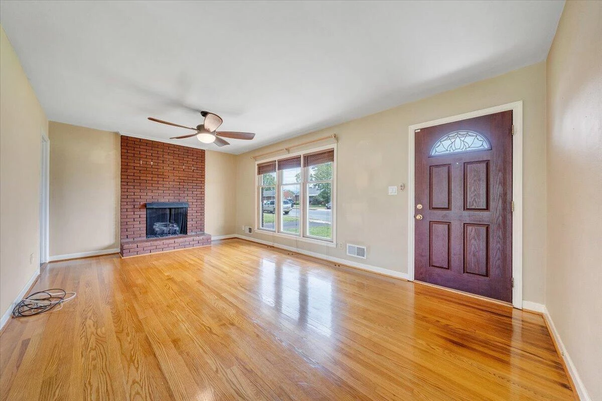 214 Preston AVE - Photo 6