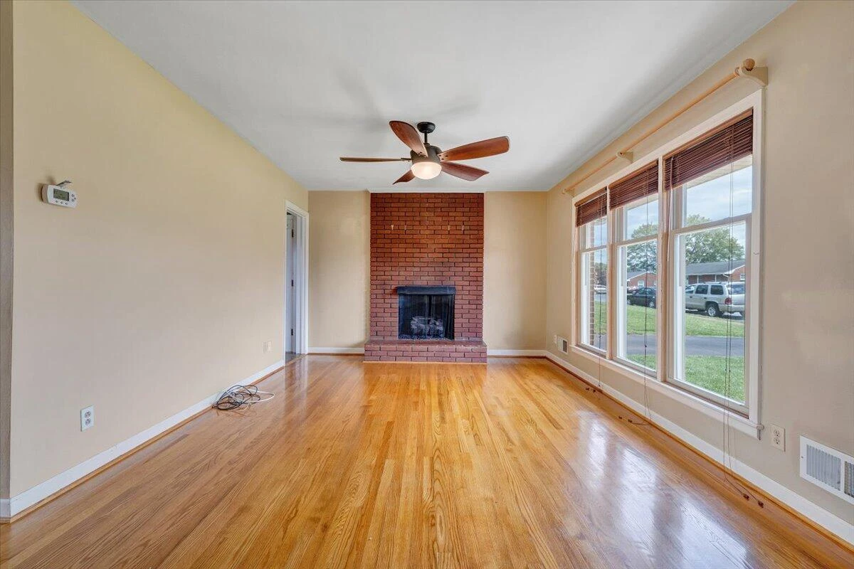 214 Preston AVE - Photo 7
