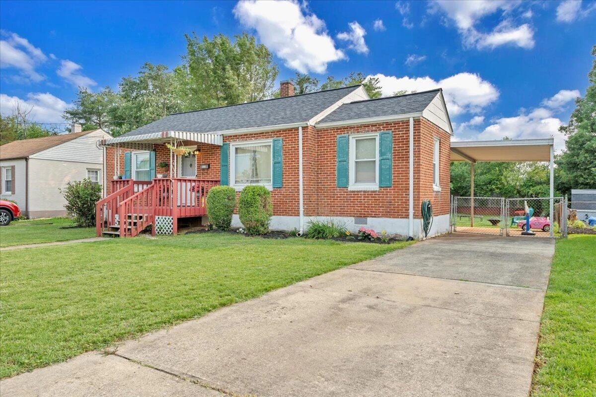4846 Eden DR - Photo 2