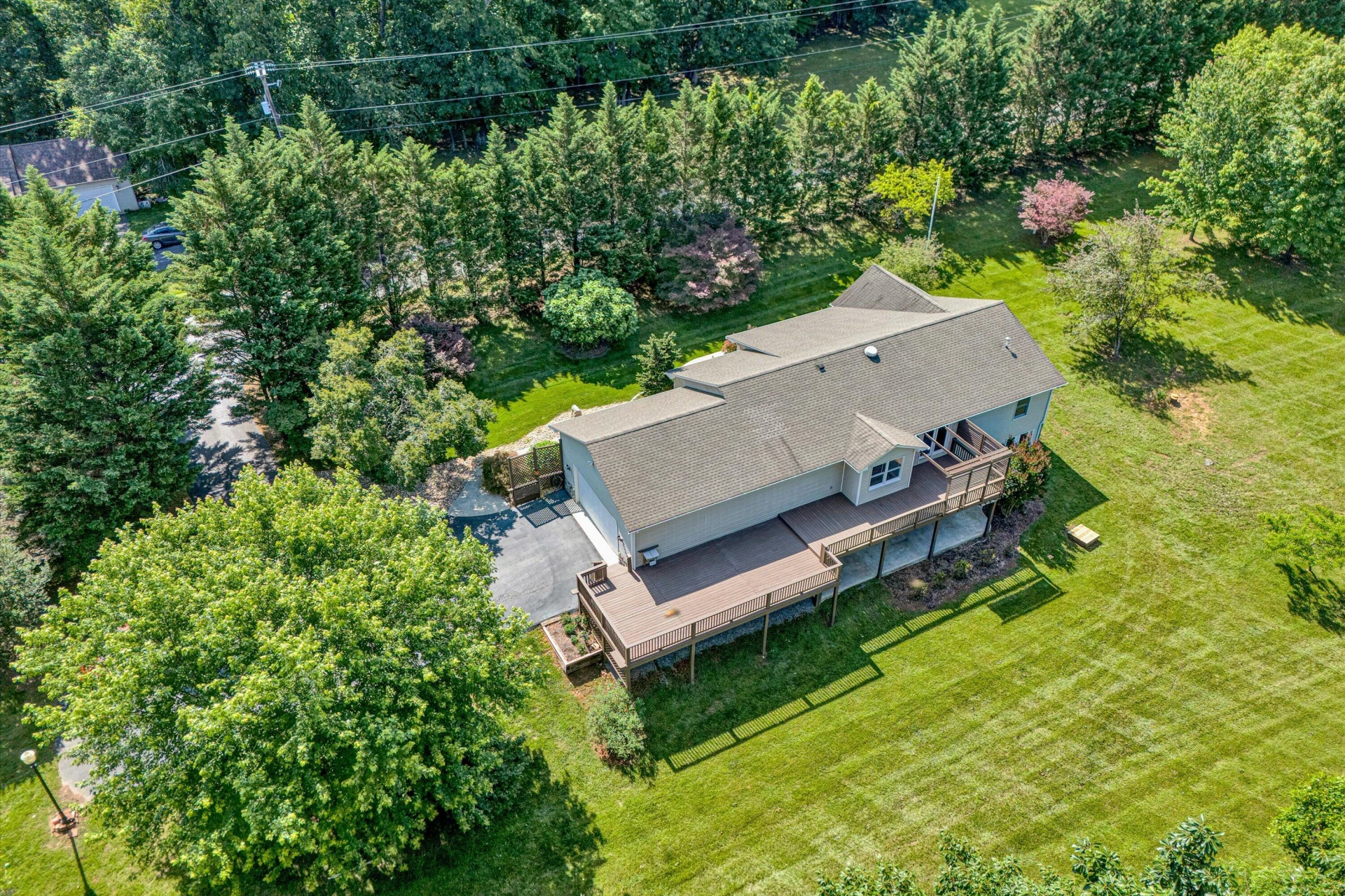 395 Middle Valley RD - Photo 51