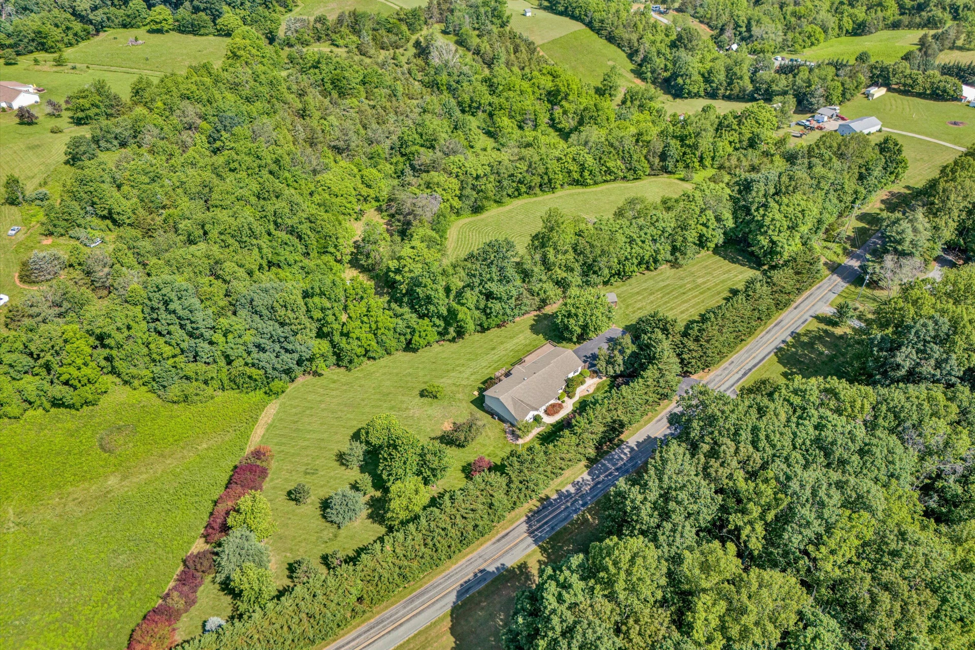 395 Middle Valley RD - Photo 61