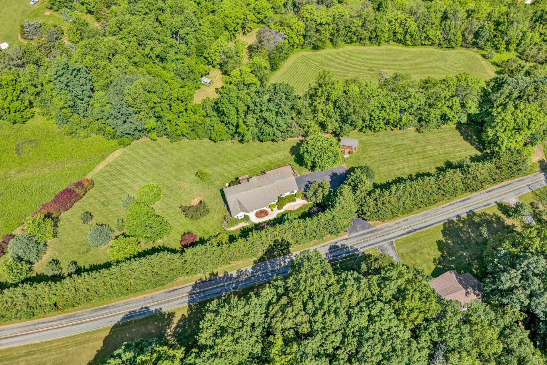 395 Middle Valley RD - Photo 62