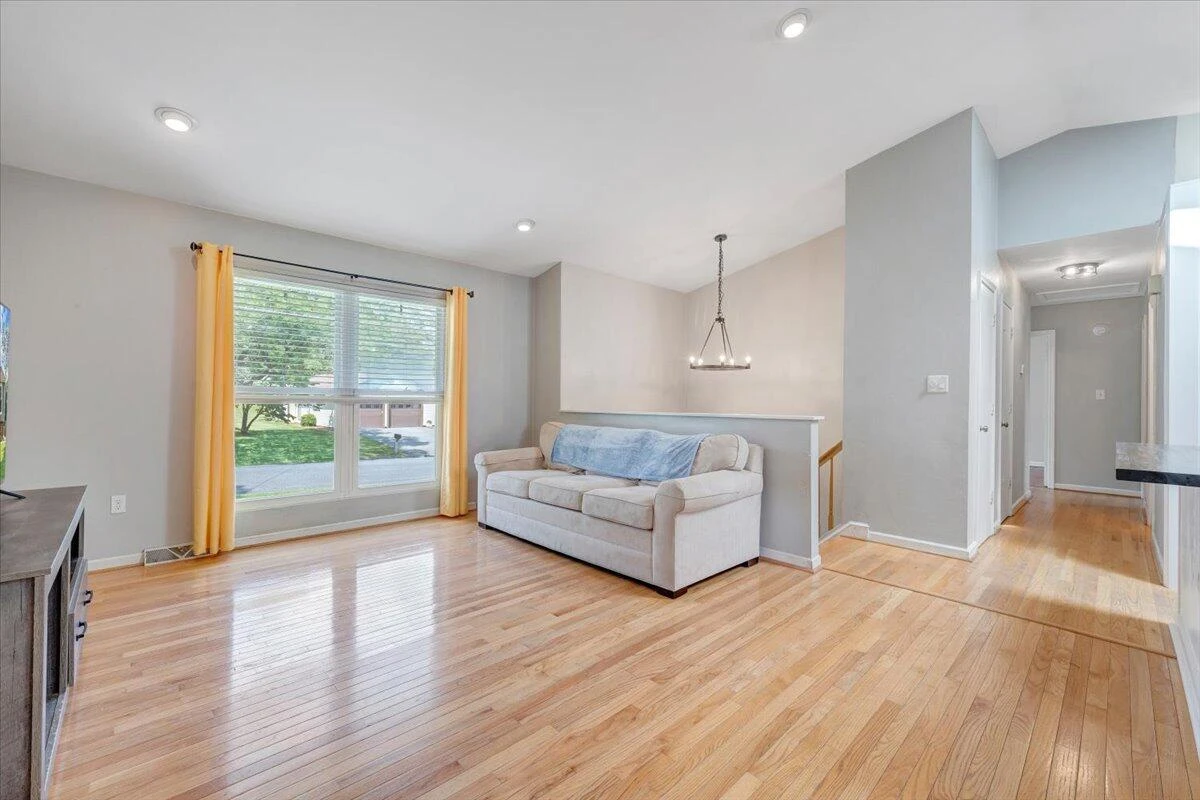 7020 Autumn Wood LN - Photo 13