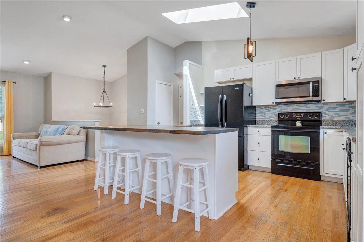 7020 Autumn Wood LN - Photo 18