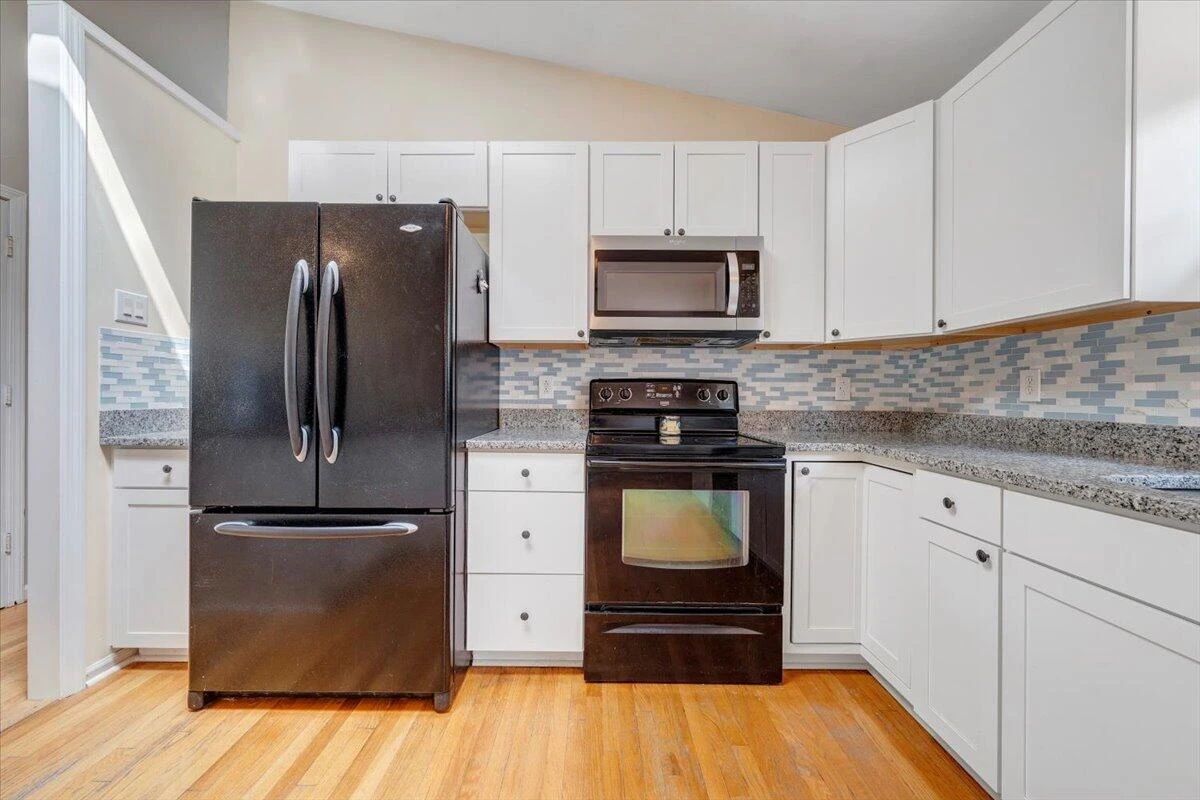 7020 Autumn Wood LN - Photo 22