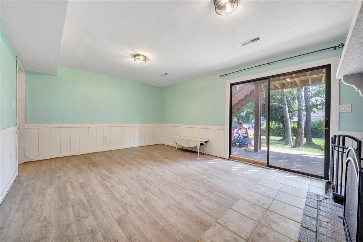 7020 Autumn Wood LN - Photo 32