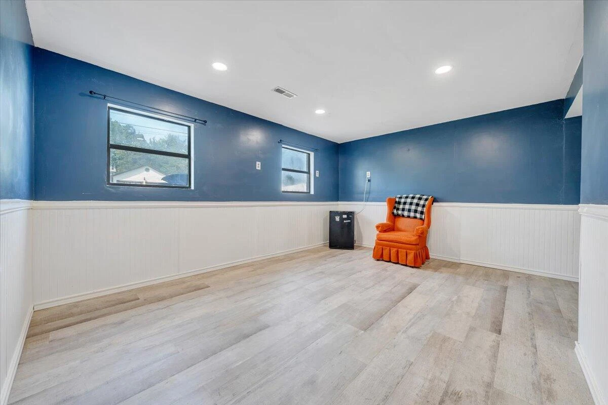 7020 Autumn Wood LN - Photo 35