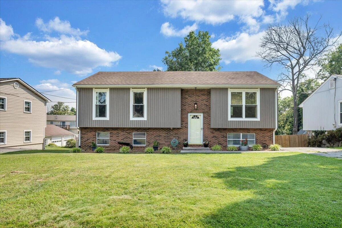 7020 Autumn Wood LN - Photo 50