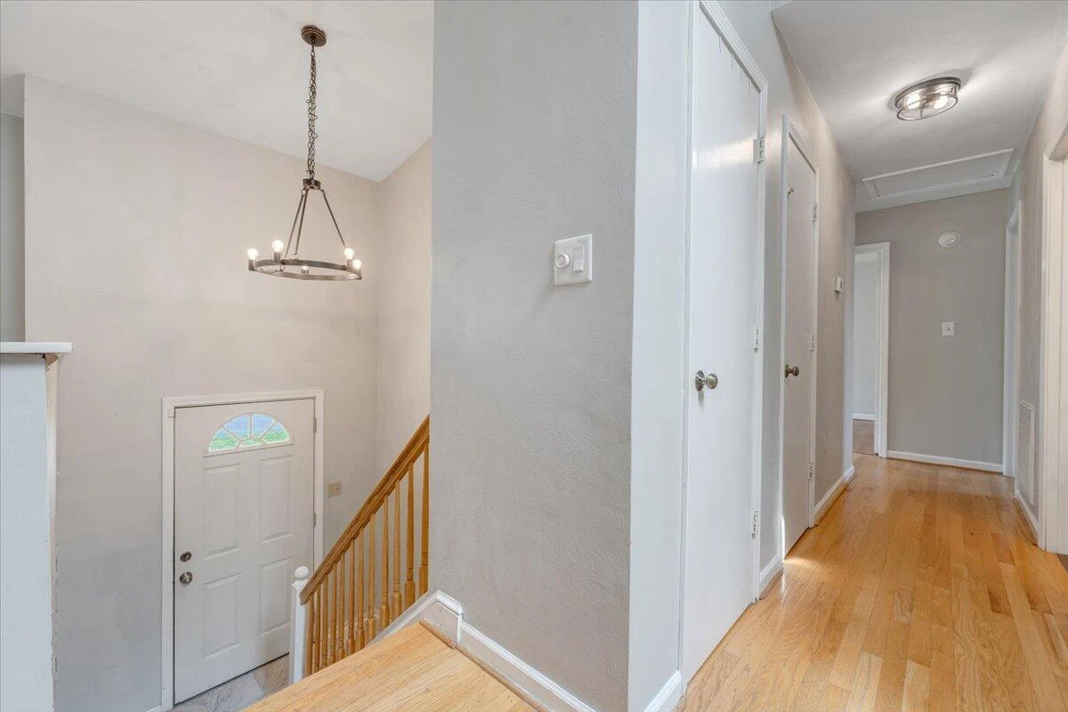 7020 Autumn Wood LN - Photo 10