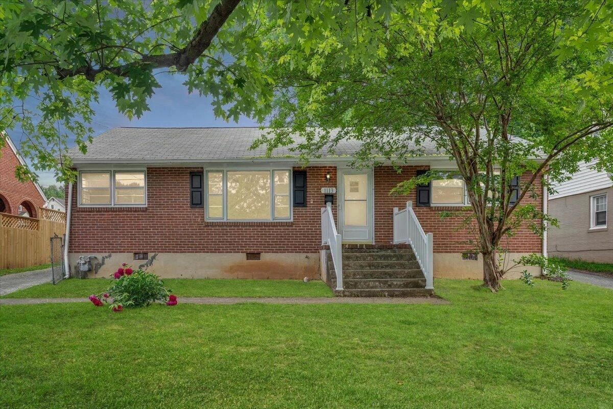 1113 Brandon AVE
