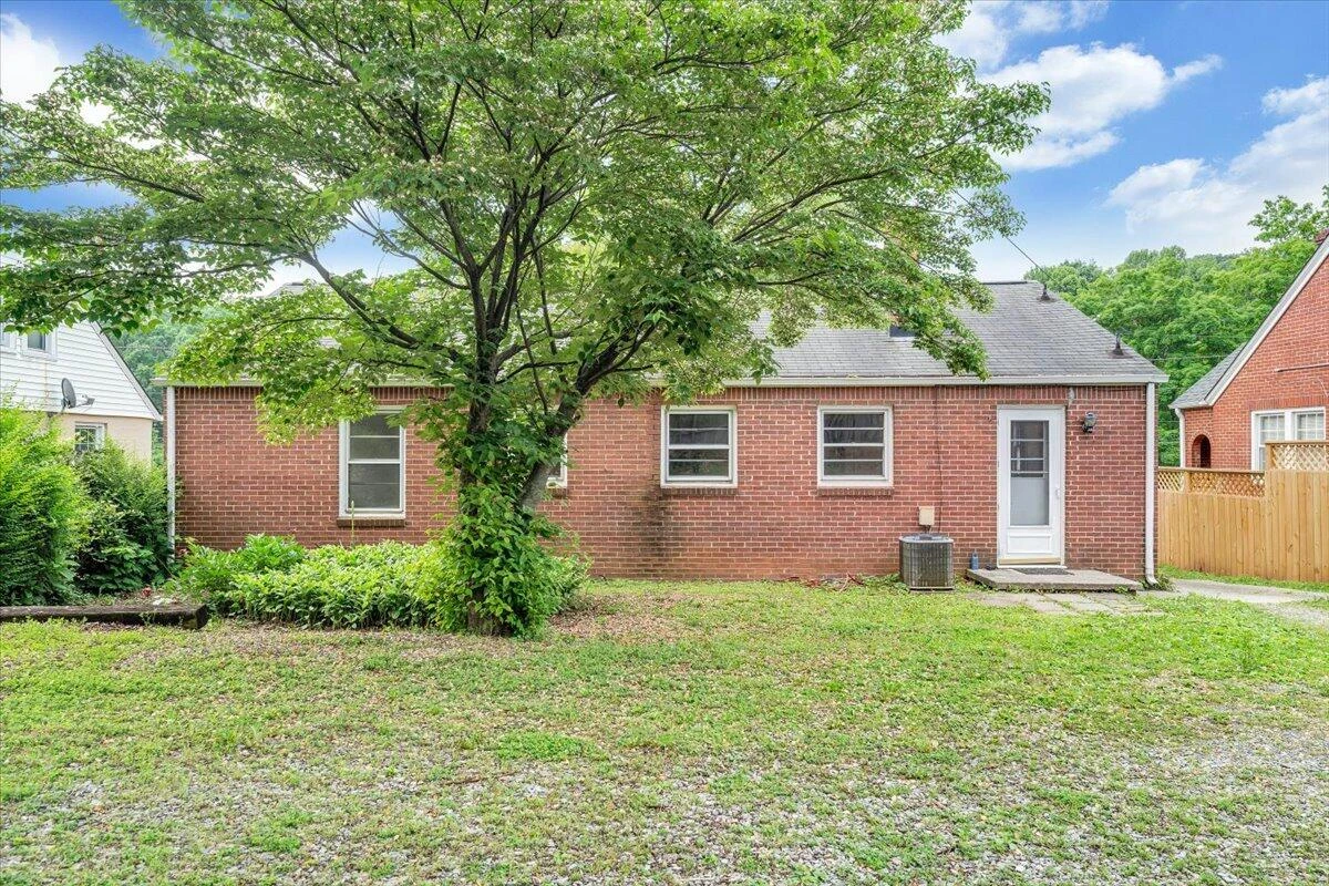 1113 Brandon AVE - Photo 21